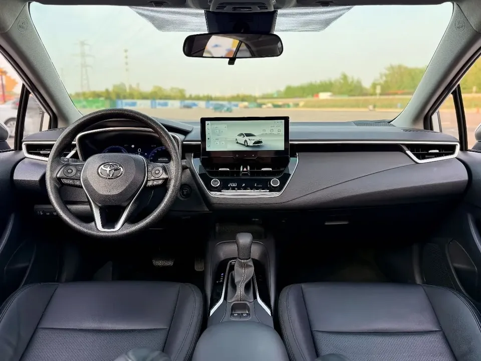 Toyota Levin Levin Hybrid 1.8L Luxury Edition 2025 — миниатюра 4