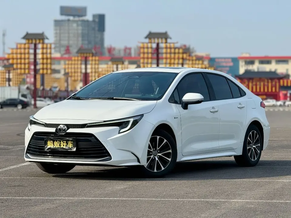 Toyota Levin Levin Hybrid 1.8L Luxury Edition 2025 — фото 1, купить с доставкой в Москву