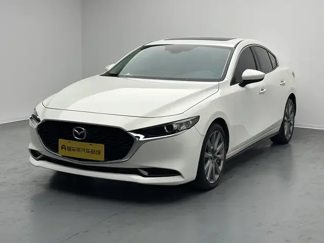 Mazda Axela Mazda3 Angkesela 2023 2.0L Automatic Elegant Edition 2024 — photo 1, buy with delivery to Moscow