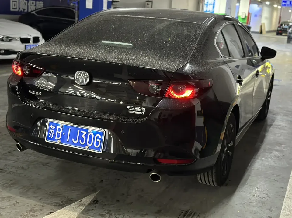 Mazda Axela 2.0L Automatic Quality Edition 2024 — миниатюра 2