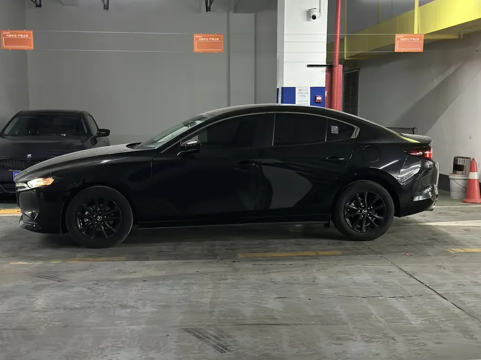Mazda Axela 2.0L Automatic Quality Edition 2024 — миниатюра 4