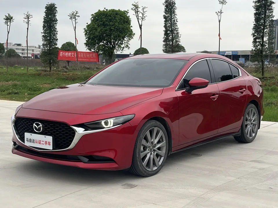 Mazda Axela 2.0L automatic quality version 2024 — фото 1, купить с доставкой в Москву