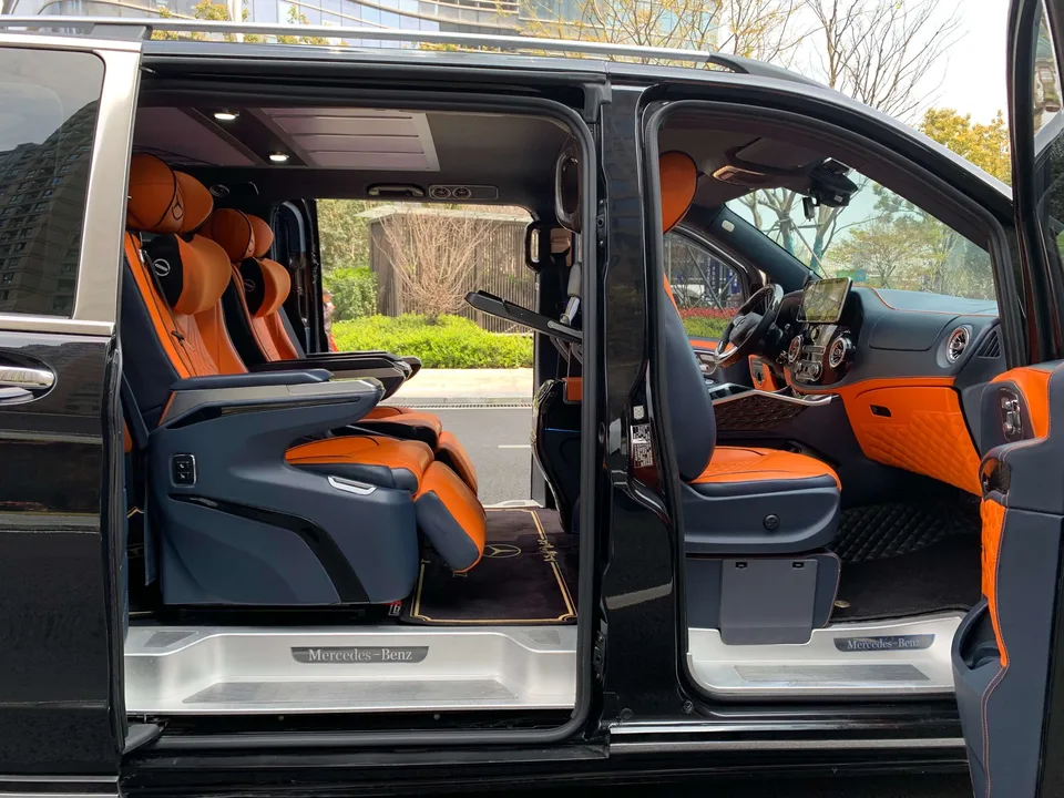 Mercedes-Benz Vito Vito 2023 2.0T Business Edition 7 Seaters 2024 — thumbnail 5