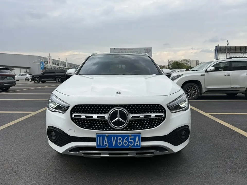 Mercedes-Benz GLA second facelift GLA 200 2023 — миниатюра 2