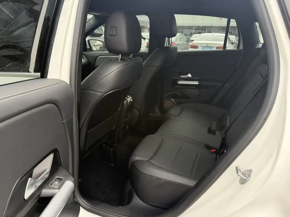 Mercedes-Benz GLA second facelift GLA 200 2023 — миниатюра 4