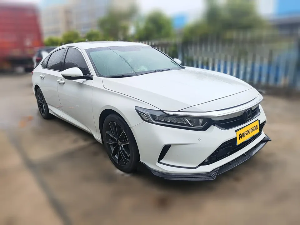 Honda Inspire 2022 Insignia 260TURBO Elegant Edition 2022 — миниатюра 3