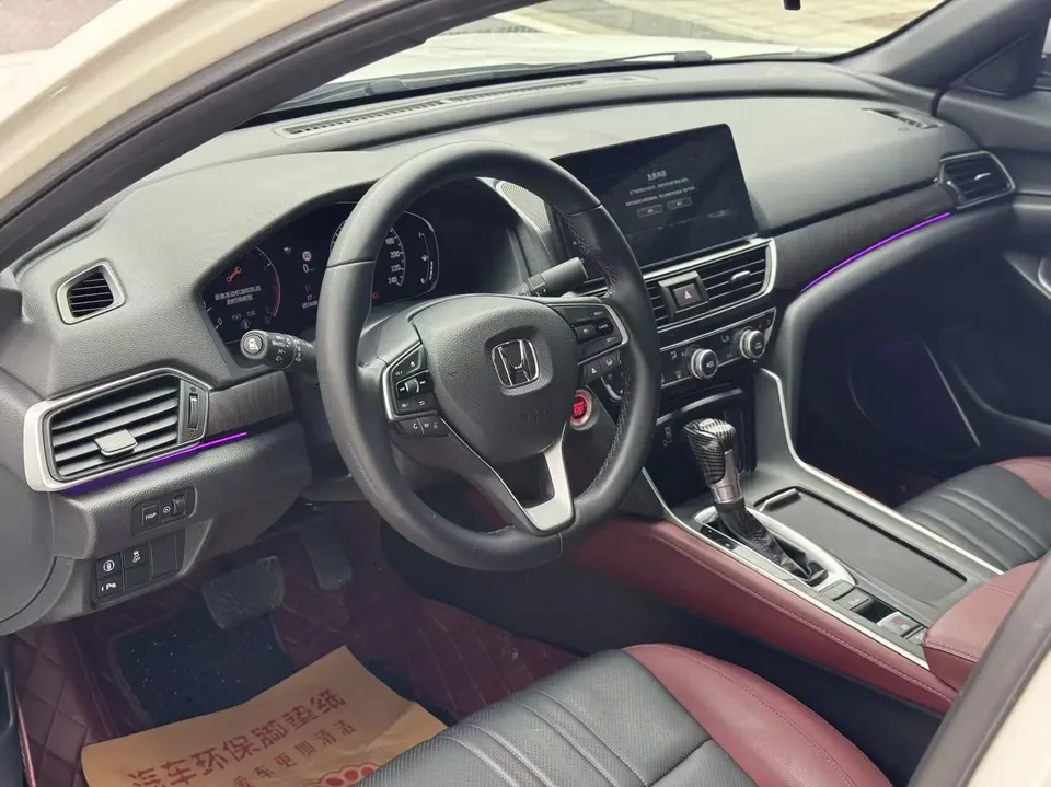 Honda Inspire Yingshipai 2022 260TURBO Premium Edition 2023 — thumbnail 4