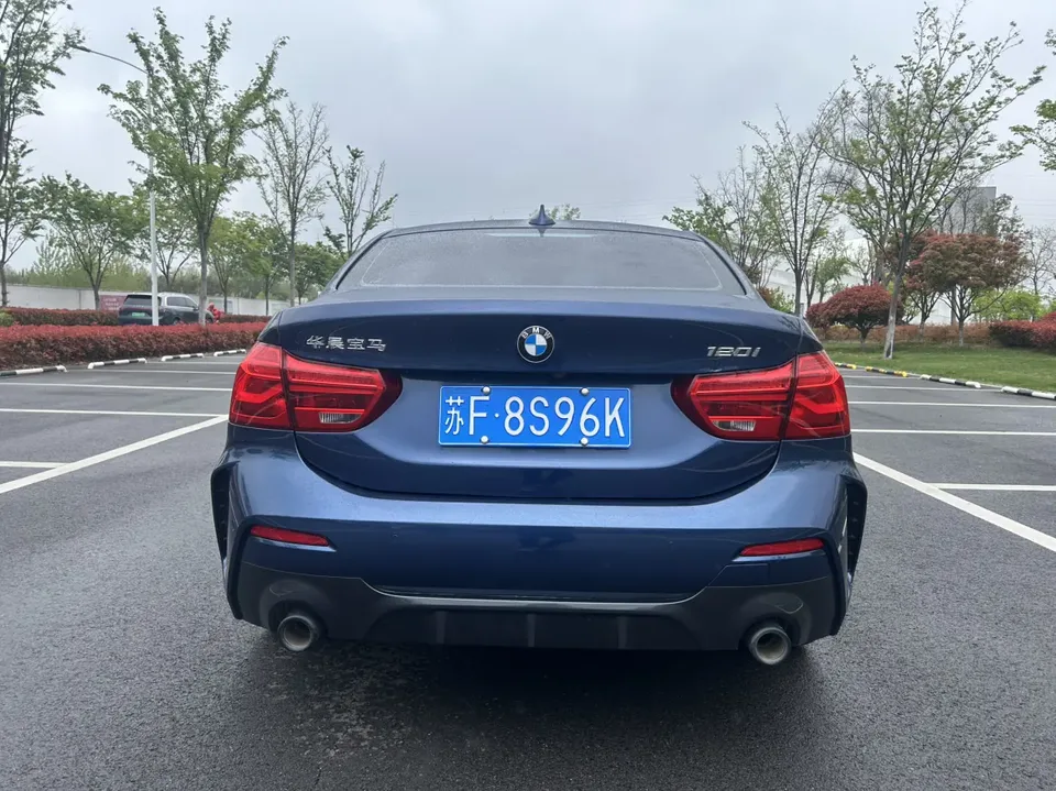 BMW 1 Series facelift 120i M Sport Night Edition 2022 — миниатюра 5