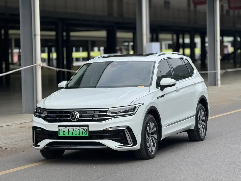 Volkswagen Tiguan L PHEV 2023
