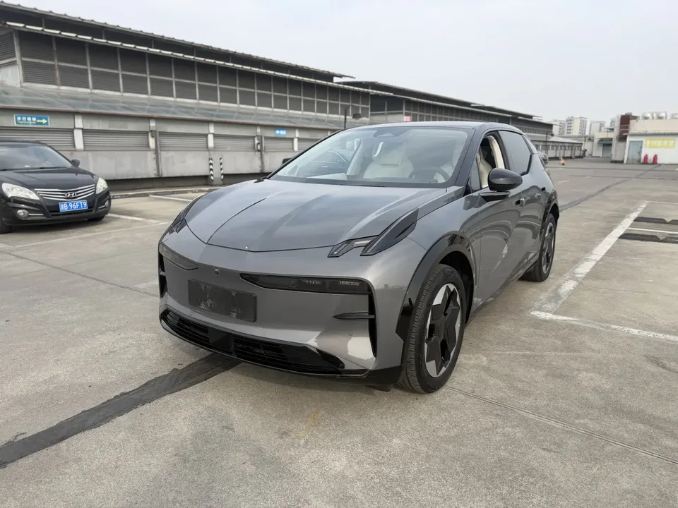 Zeekr X 2024