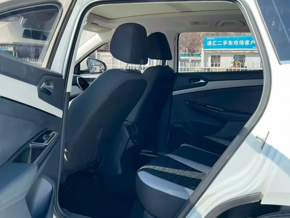 Jetta VS7 280TSI automatic aggressive version 2023 — миниатюра 3