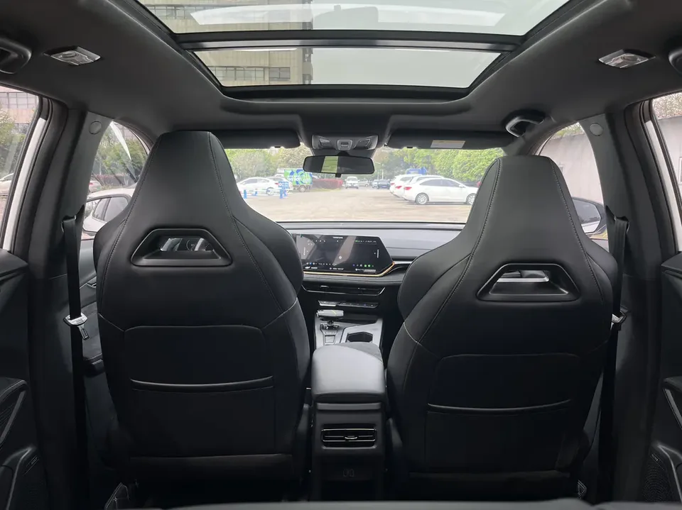 Oshan Changan Auchan X5 PLUS Changan Auchan X5 PLUS 2023 Changan Auchan X5 PLUS 2023 1.5T DCT Excellent Type 2023 — thumbnail 4