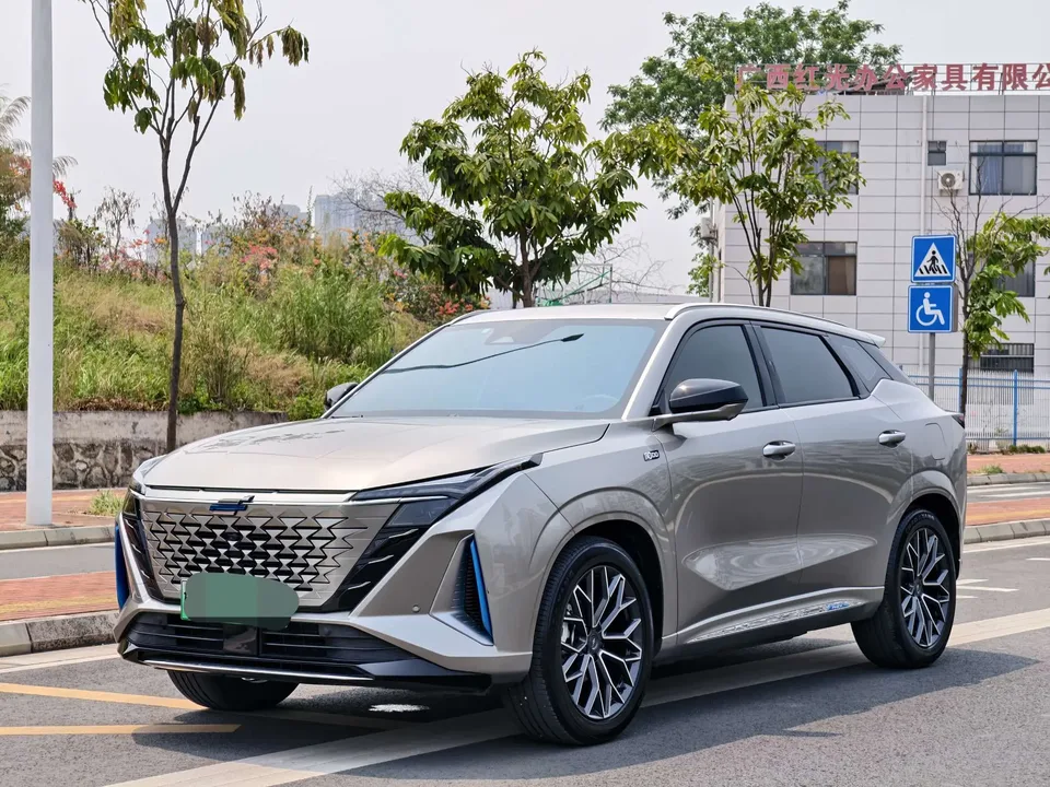 Oshan Changan Auchan Z6 iDD new energy 2024