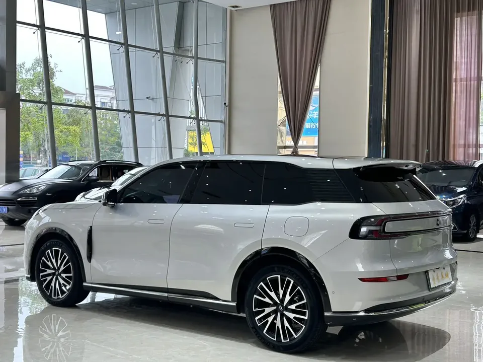 Changan Qiyuan Q07 215 Flagship PLUS 2025 — миниатюра 2