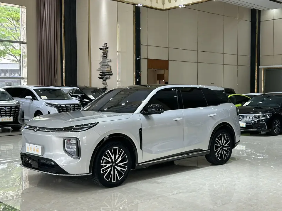 Changan Qiyuan Q07 2025