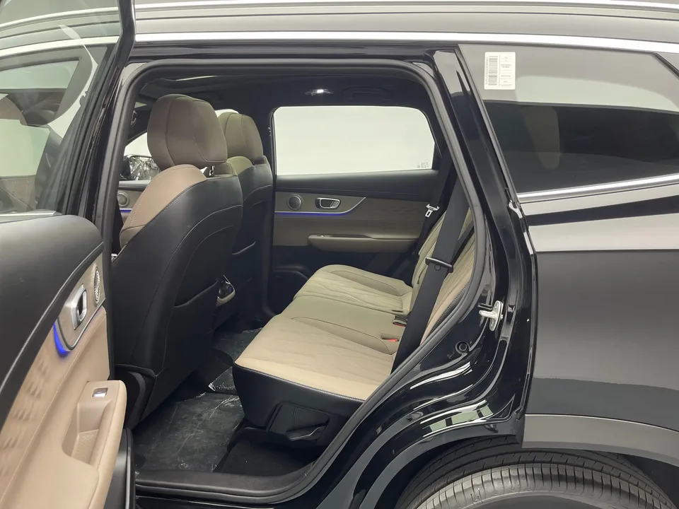 Chery Fengyun T8 1.5T 130km Premium Edition 2026 — миниатюра 3