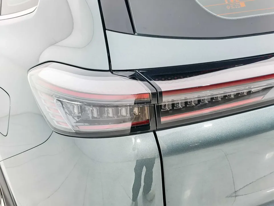 Chery Fengyun T8 1.5T 130km Premium Edition 2025 — миниатюра 3