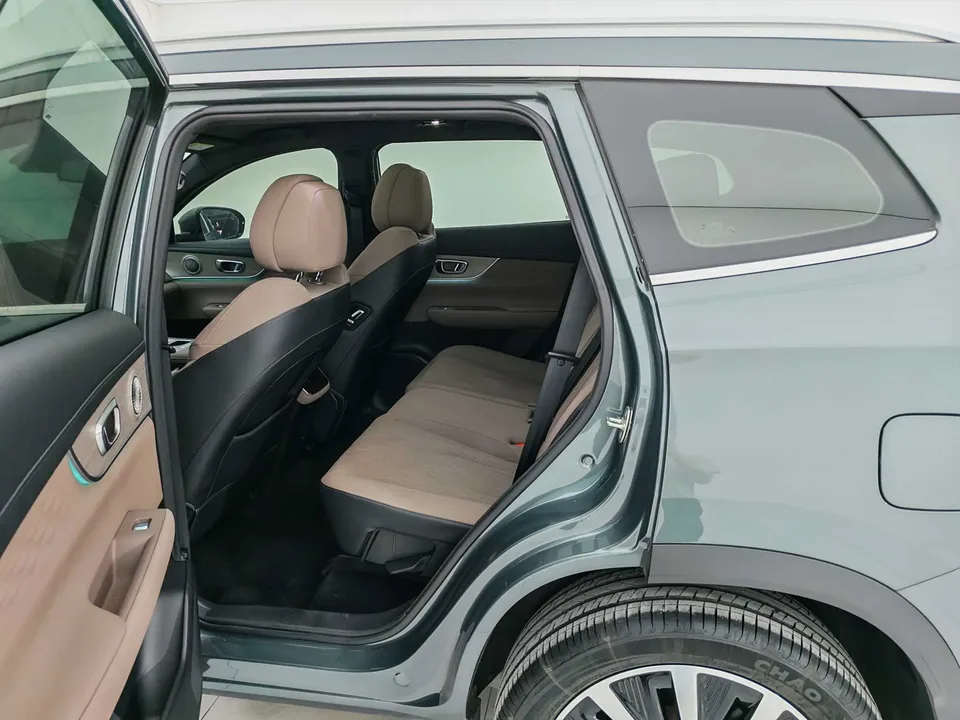 Chery Fengyun T8 1.5T 130km Premium Edition 2025 — миниатюра 4