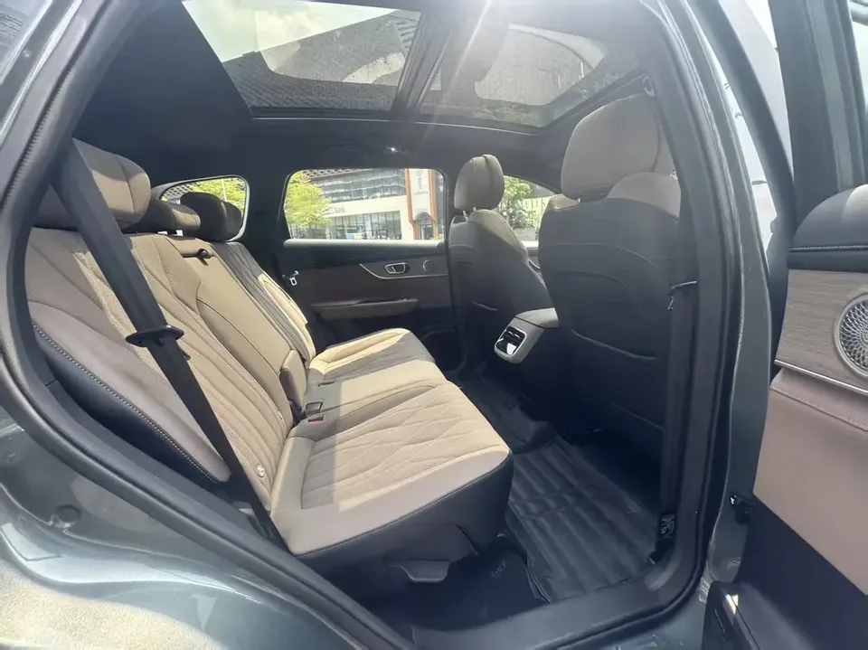Chery Fengyun T8 1.5T 130km Comfort Edition 2025 — миниатюра 3