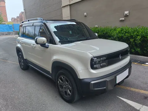 Baojun Yueya Plus 2025 buy in Moscow