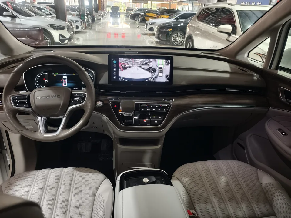 Roewe iMAX8 400TGI Enjoy Edition 2023 — миниатюра 3