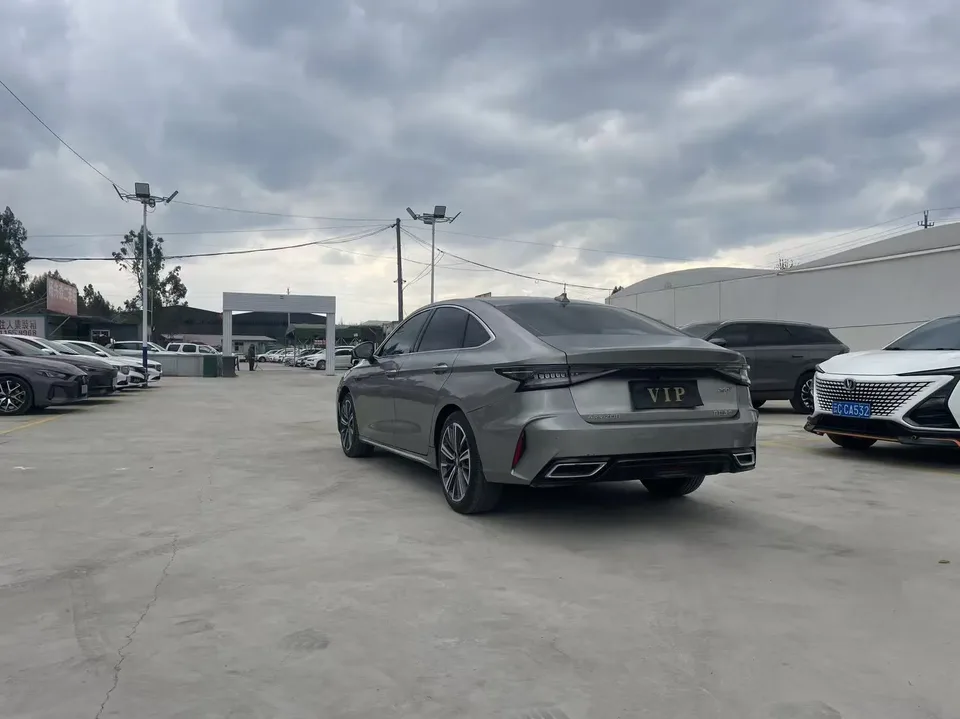 Chery Arrizo 8 1.6TGDI DCT Elegant 2023 — миниатюра 2