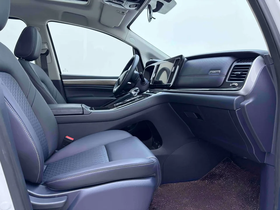 GAC Trumpchi M8 Lingxiu Series 390T Luxury Edition 2023 — миниатюра 5