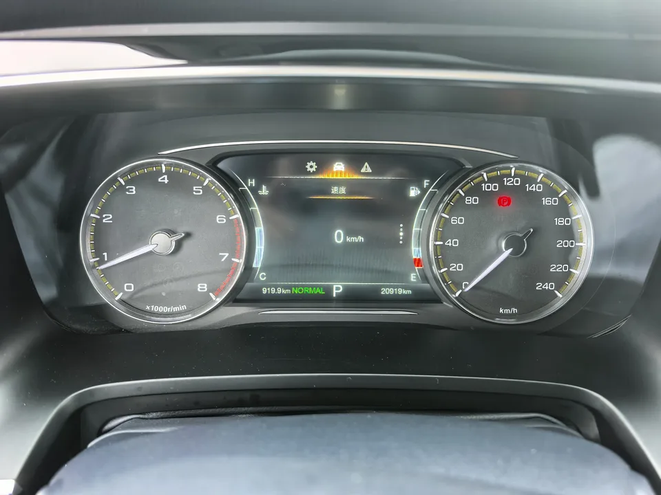 GAC Trumpchi M8 Lingxiu Series 390T Premium Edition 2024 — миниатюра 4