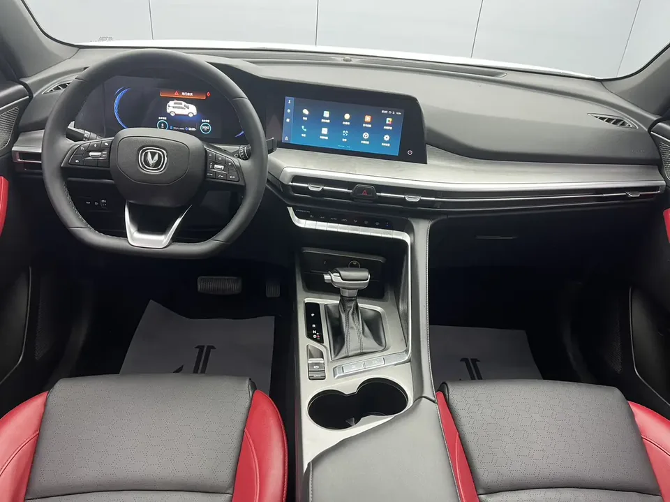 Changan CS35 Plus Blue Whale NE 1.4T DCT Premium Type 2022 — миниатюра 4