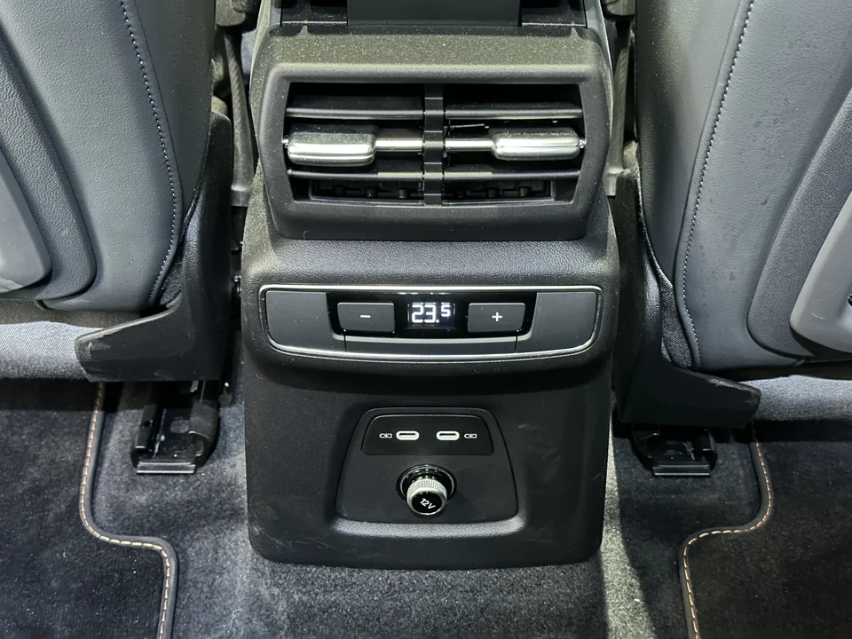 Audi Q4 e-tron Audi Q4 e-tron 2024 40 e-tron Creative Edition 2025 — миниатюра 3
