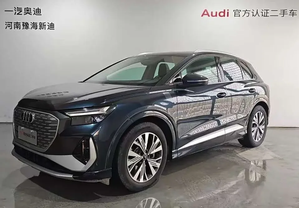Audi Q4 e-tron 2024