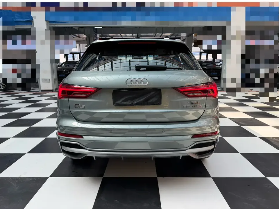 Audi Q3 Audi Q3 2022 35 TFSI Fashionable and Dynamic 2022 — миниатюра 2