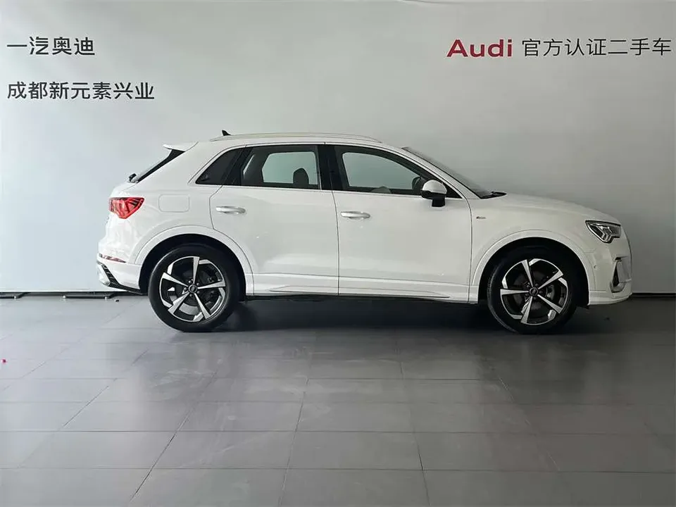 Audi Q3 Audi Q3 2024 35 TFSI Fashionable and Elegant 2024 — миниатюра 4