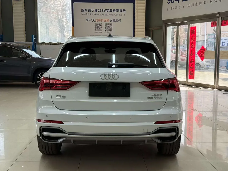 Audi Q3 Audi Q3 2023 35 TFSI Fashionable and Dynamic 2023 — миниатюра 2