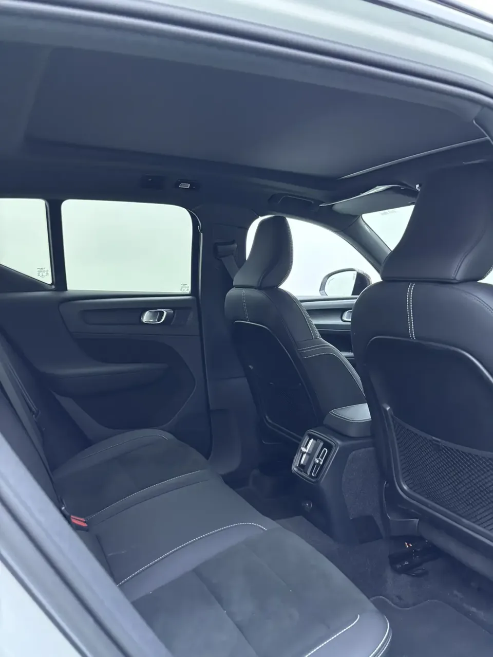 Volvo XC40 EV Volvo XC40 EV 2023 Long Range Edition 2023 — миниатюра 5