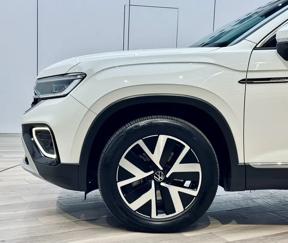 Volkswagen Tayron Tanyue 2024 330TSI 2WD Luxury Plus Advanced Edition 2024 — миниатюра 3