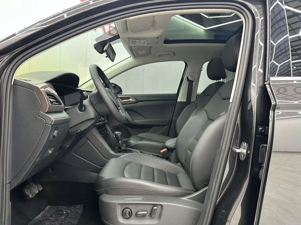 Volkswagen Tharu 280TSI 2WD Luxury Edition 2022 — миниатюра 4