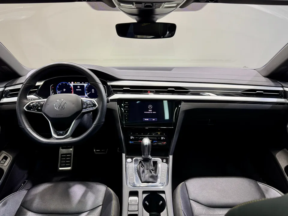 Volkswagen Arteon 380TSI Eye-catching Edition 2024 — миниатюра 5