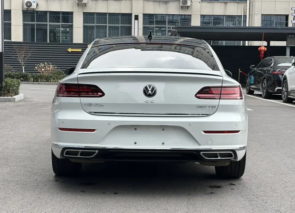 Volkswagen Arteon 380TSI Eye-catching Edition 2024 — миниатюра 5