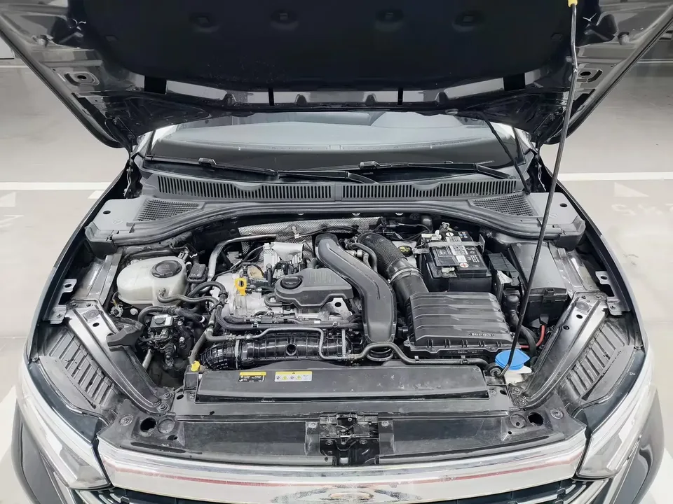 Volkswagen Sagitar 2023 Sagitar 300TSI DSG Beyond Edition 2023 — миниатюра 3
