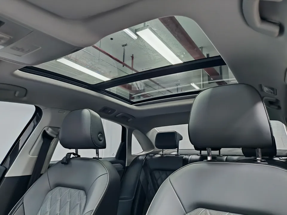 Volkswagen Sagitar 2023 Sagitar 300TSI DSG Beyond Edition 2023 — миниатюра 5