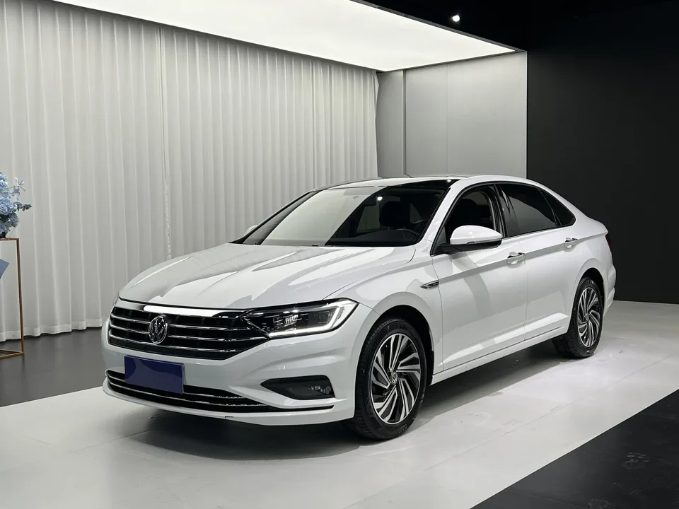 Volkswagen Sagitar 2022