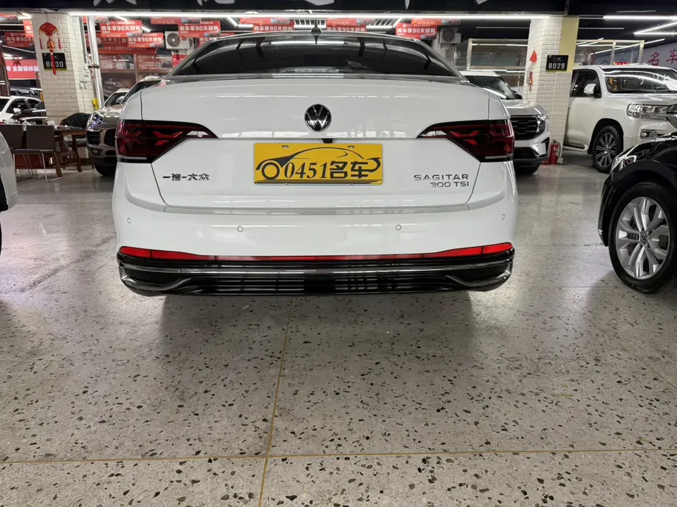 Volkswagen Sagitar 2023 Sagitar 300TSI DSG Beyond Edition 2023 — миниатюра 2