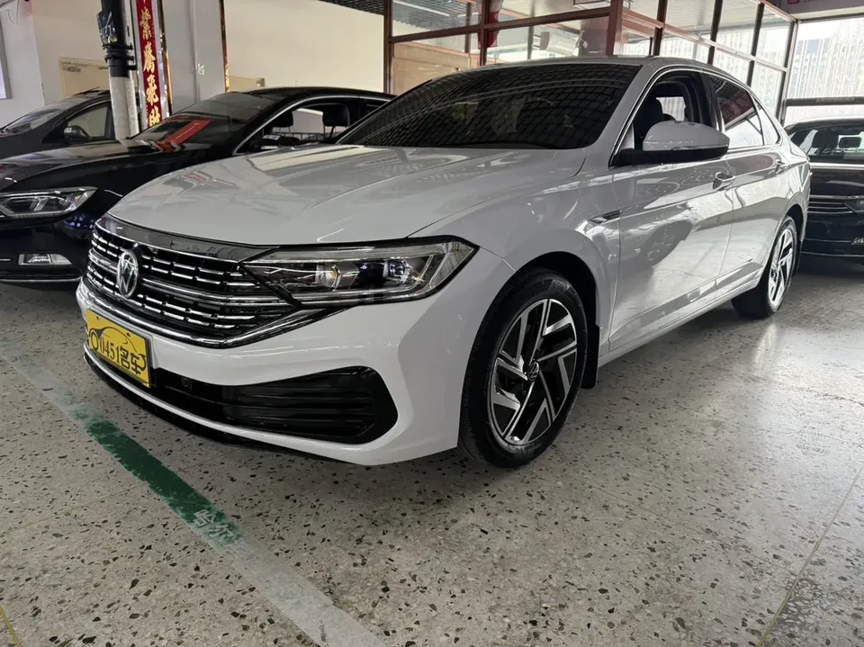Volkswagen Sagitar 2023 Sagitar 300TSI DSG Beyond Edition 2023 — фото 1, купить с доставкой в Москву