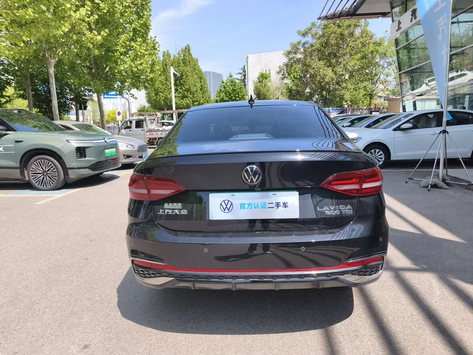 Volkswagen Lavida Lavida 2024 300TSI DSG Starry Sky Leading Edition 2024 — миниатюра 2