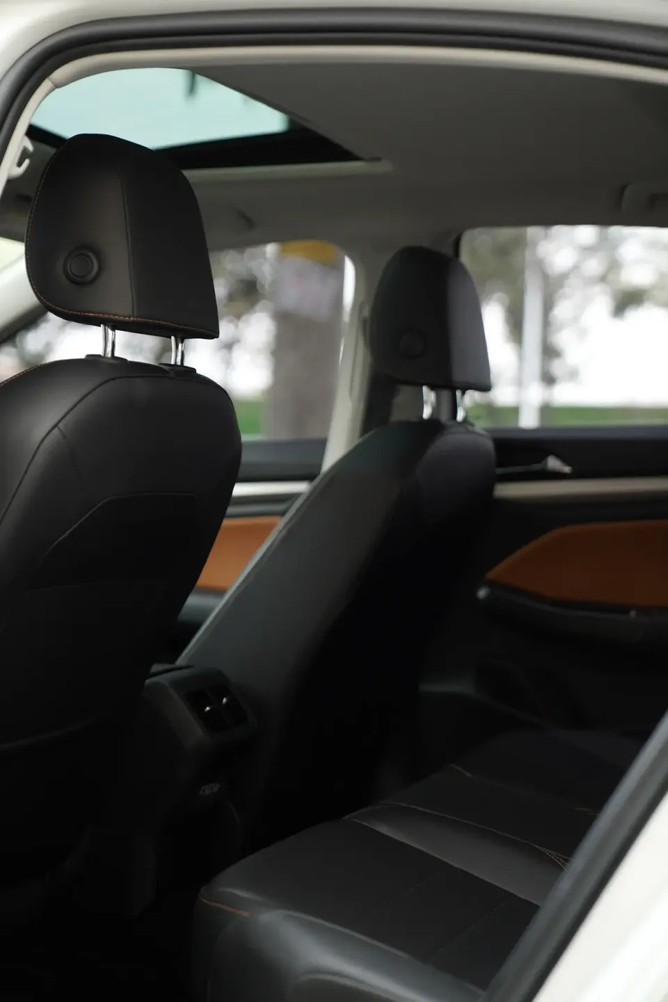 Volkswagen Bora Bora 2023 200TSI DSG Joy Edition 2024 — thumbnail 4