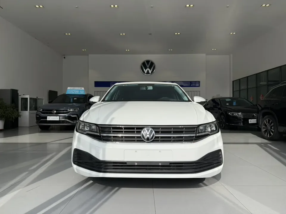Volkswagen Bora Bora 2021 1.5L Automatic Fashion Smart Edition 2023 — photo 1, buy with delivery to Moscow