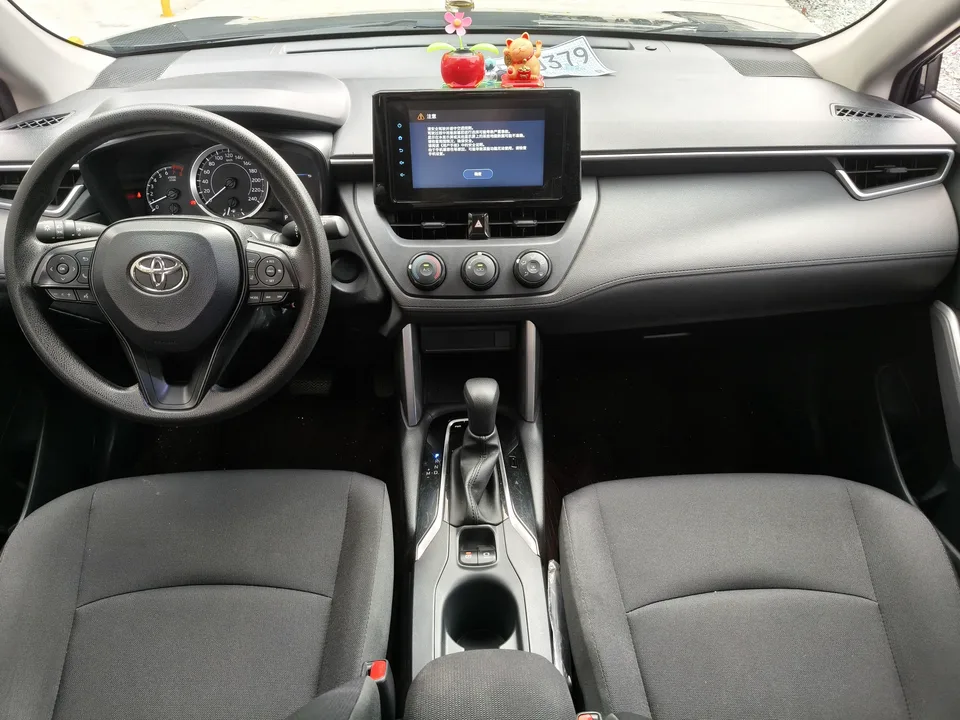 Toyota CorollaCross 2.0L Intelligent Electric Hybrid Dual Engine Pioneer Edition 2023 — миниатюра 3