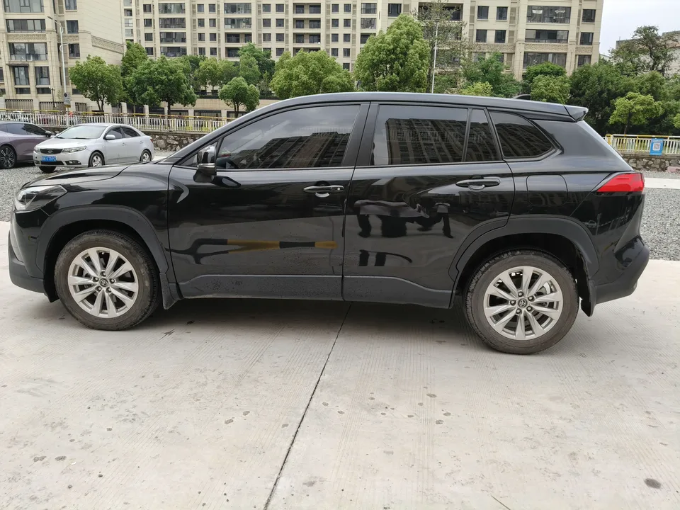 Toyota CorollaCross 2.0L Intelligent Electric Hybrid Dual Engine Pioneer Edition 2023 — миниатюра 4