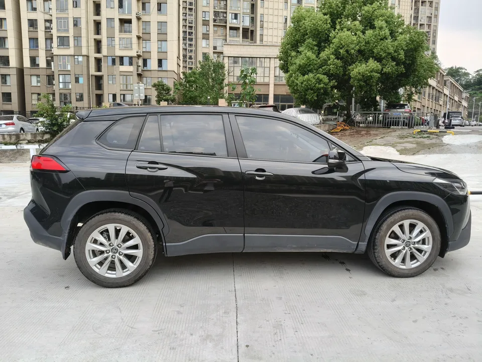 Toyota CorollaCross 2.0L Intelligent Electric Hybrid Dual Engine Pioneer Edition 2023 — миниатюра 5